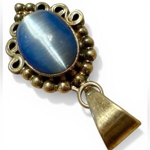 VINTAGE STERLING SILVER BLUE CAT’S EYE PENDANT – MEXICO .925